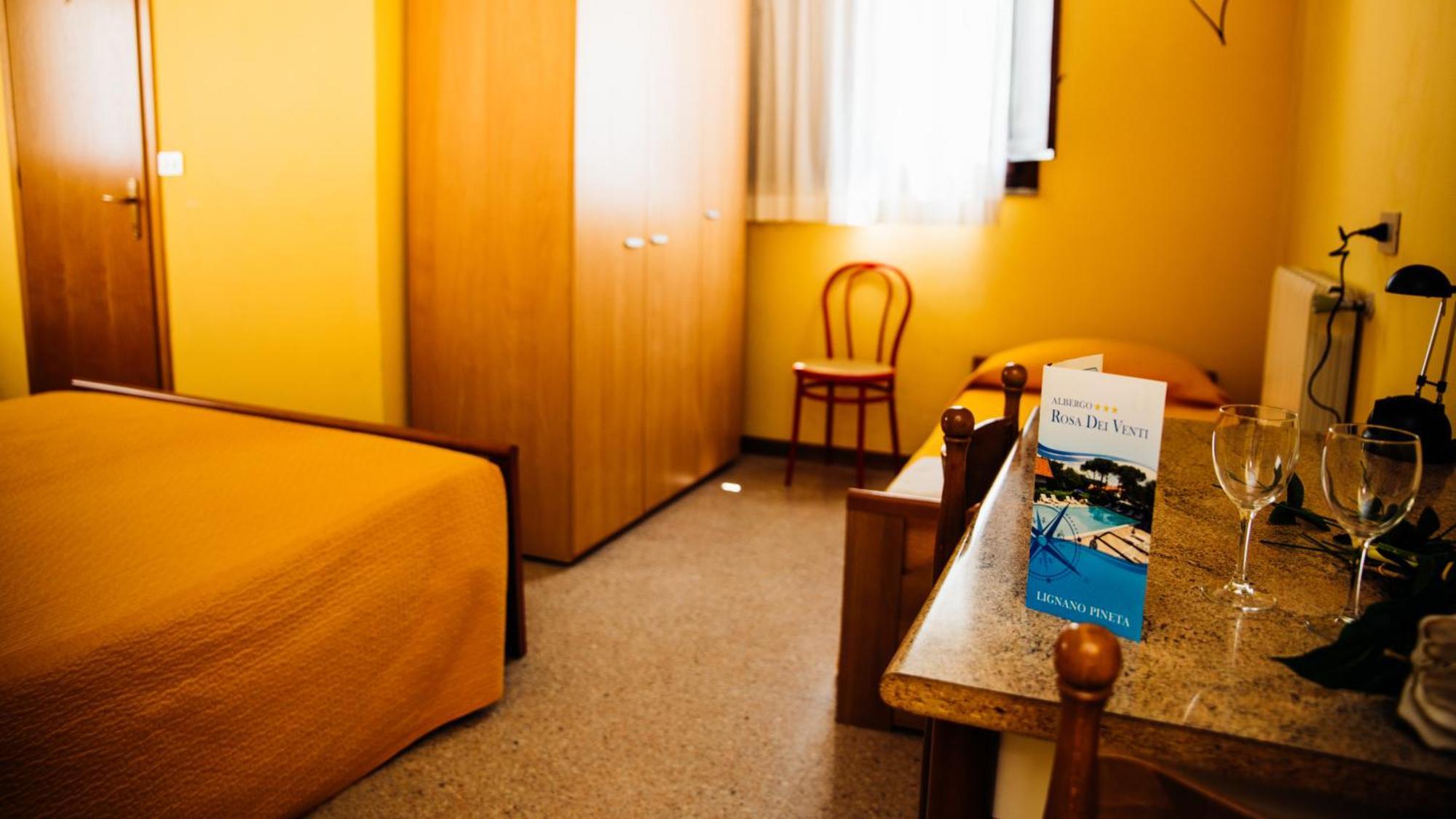 Hotel Rosa Dei Venti 리그나노 사비아도로 객실 사진